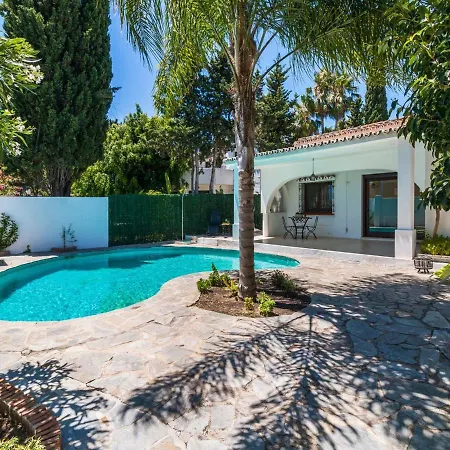 De La Quilla- Private Swimming Pool Next To The דירה אסטפונה